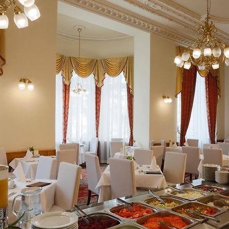 Hotel Vila Livia Karlovy Vary Ngoại thất bức ảnh